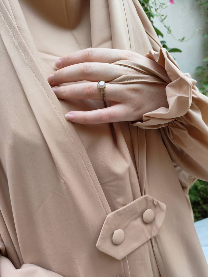 Un Sublime Hijabe Ellegant Et Chic.