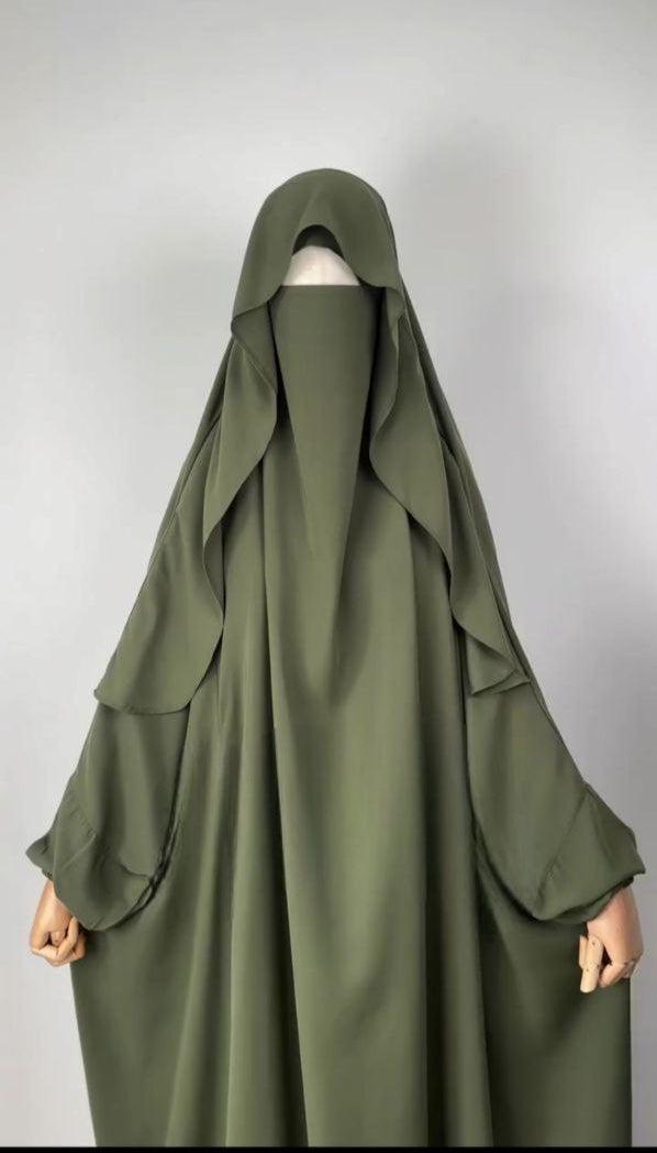 Un Jilbab Raffine Au style Unique.