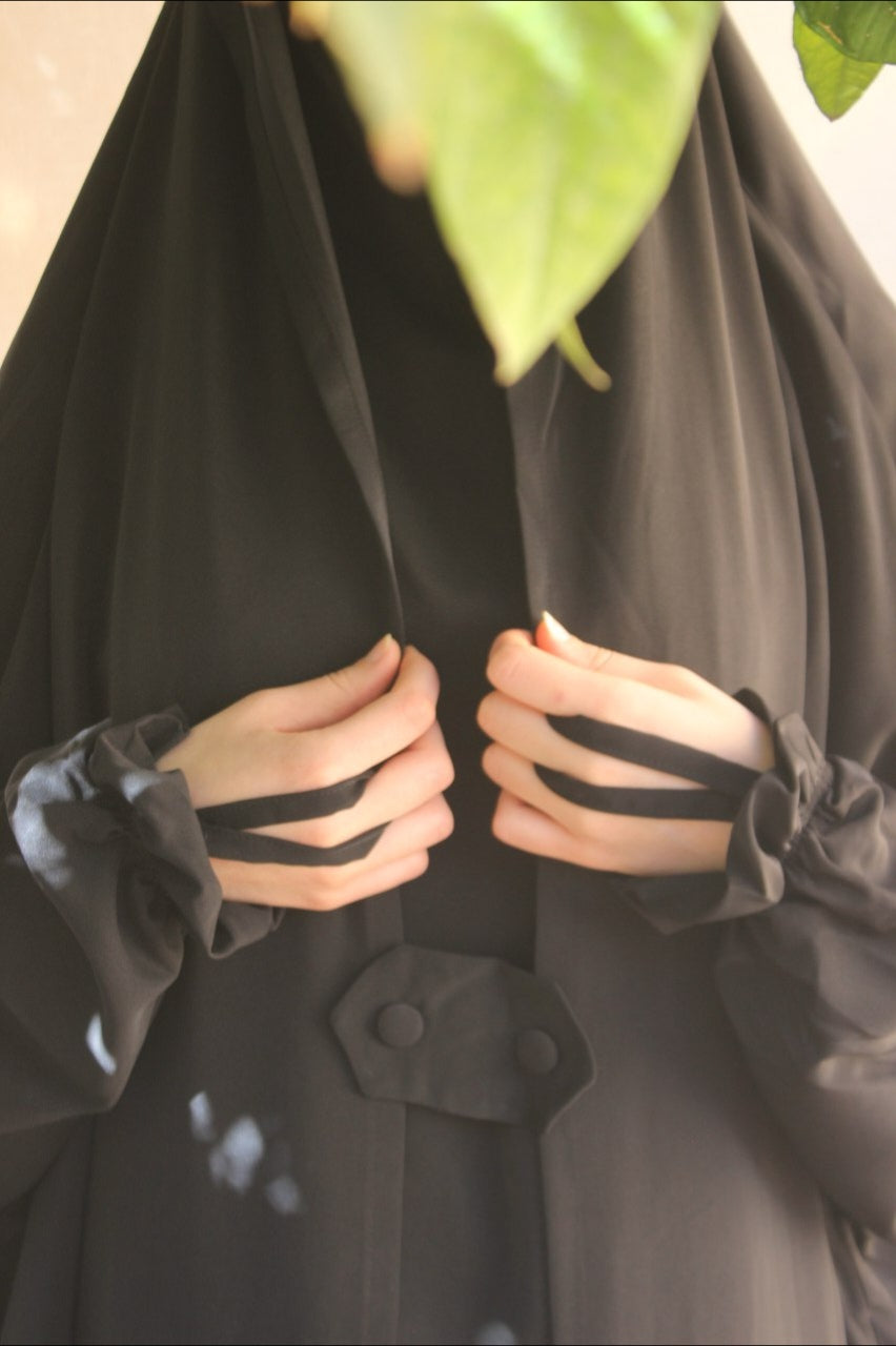 Un Sublime Hijabe Ellegant Et Chic.